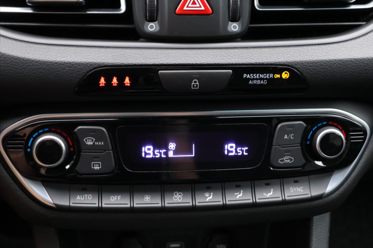 Hyundai i30 1,6 CRDi 85kW Style CZ DPH