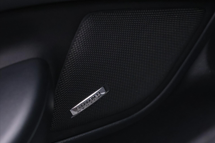 Škoda Octavia 1,4 TSI Elegance Plus Xenon