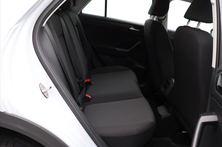 Volkswagen T-Roc 1,5 TSI 110 kW Aut.Klima 1.Maj.
