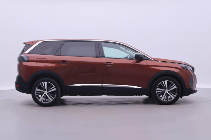 Peugeot 5008 1,5 HDI 96kW Allure 7-Míst DPH