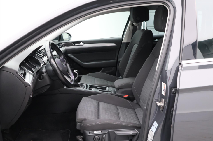 Volkswagen Passat 2,0 TDI 110kW Business Combi