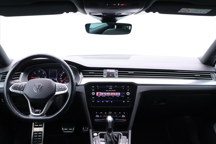 Volkswagen Passat 2,0 TDI 110kW DSG R-line 1.Maj