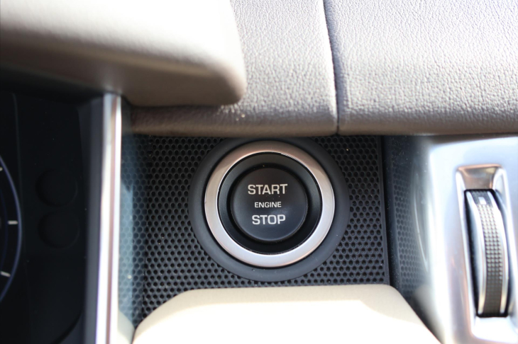 Land Rover Range Rover Sport 3,0 SDV6 215kW HSE CZ DPH