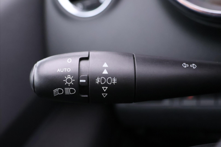 Peugeot 3008 1,6 THP 115kW Premium Pano CZ