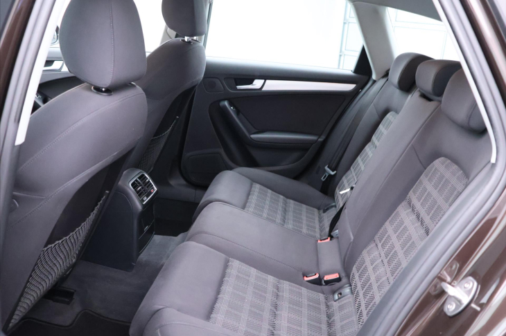 Audi A4 2,0 TDI 110kW quattro Aut.klima