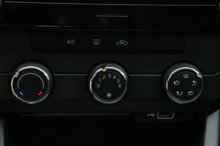 Škoda Octavia 1,6 TDI 85kW Ambition 4x4 CZ