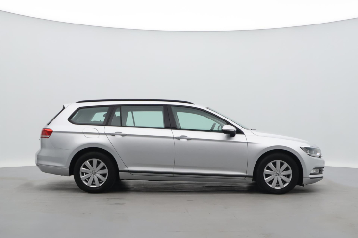 Volkswagen Passat Variant 2,0 TDI 110kW Highline Klima