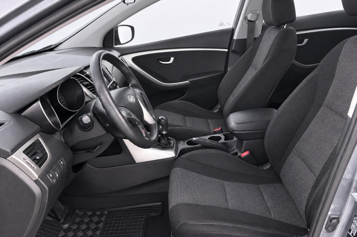 Hyundai i30 1,4 CVVT 73KW NAVI ORIG. ALU