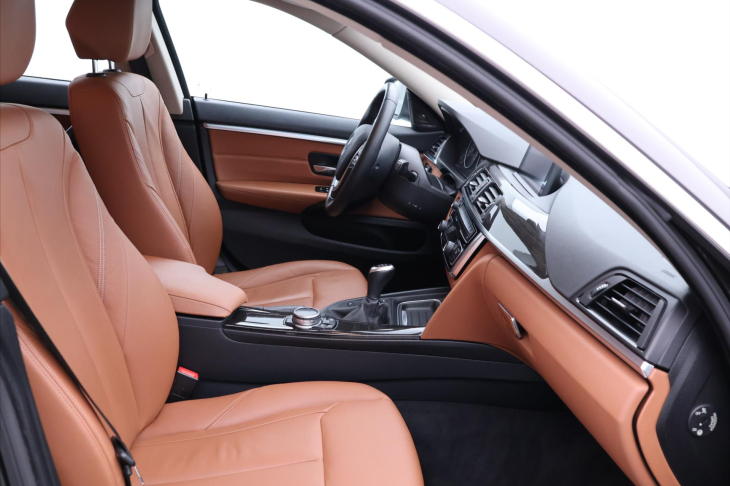 BMW Řada 4 2,0 420d 135kW Luxury Xenon