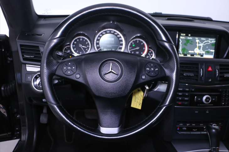 Mercedes-Benz Třídy E 3,0 350 CDI Elegance Xenon