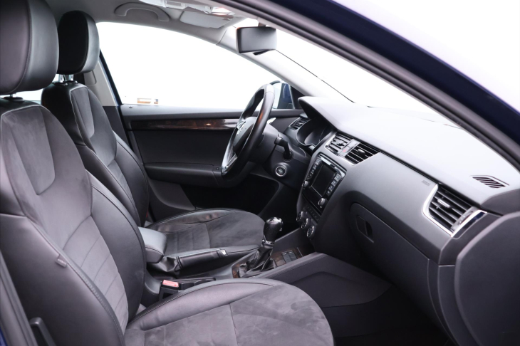 Škoda Octavia 1,4 TSI DSG Elegance+ Xenon