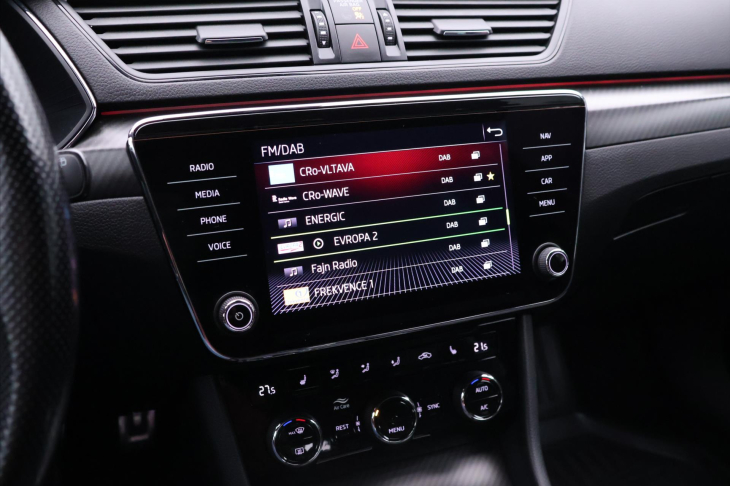 Škoda Superb 2,0 TDI DSG Sportline LED DPH