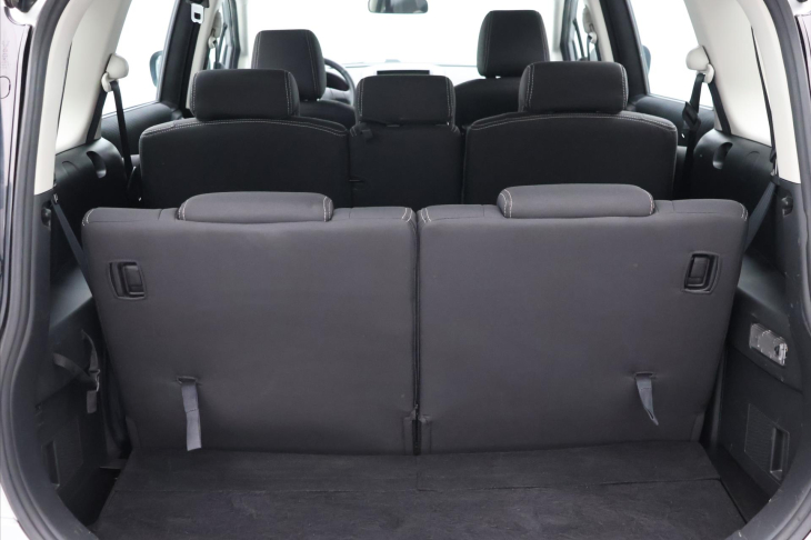 Mazda 5 1,8 i 85kW 7-Míst Serv.K. CZ 100tkm