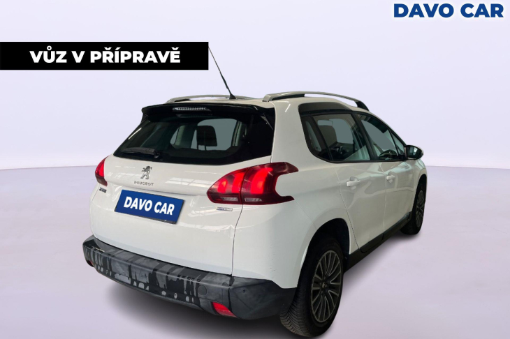Peugeot 2008 1.2 PT 82k CZ Active 1.Maj