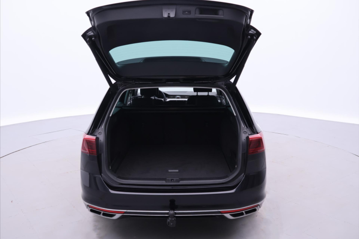 Volkswagen Passat 1,5 TSI 110kW DSG R-Line