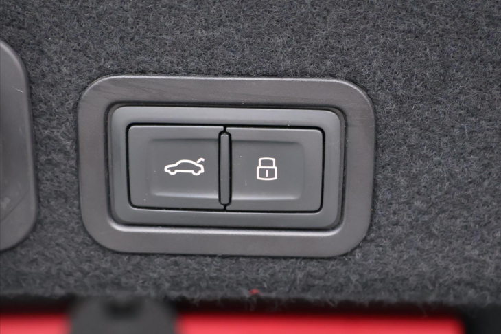 Audi A6 3,0 TDI 200kW Quattro CZ DPH