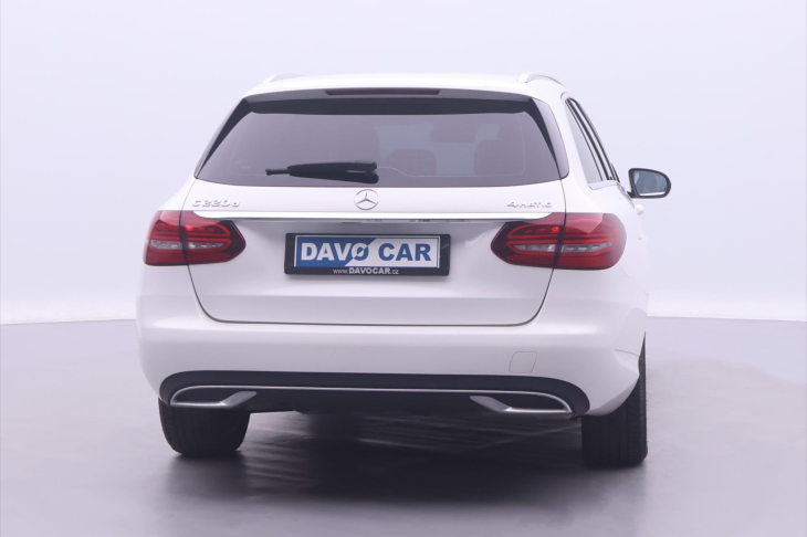 Mercedes-Benz Třídy C 2,0 220d 143kW 4Matic LED