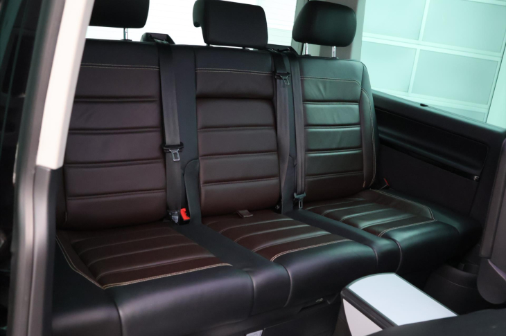 Volkswagen Multivan 2,0 TDI 146kW Highline DSG CZ DPH