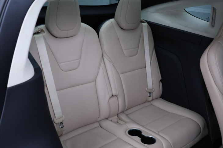 Tesla Model X 90D 79kW Tažné
