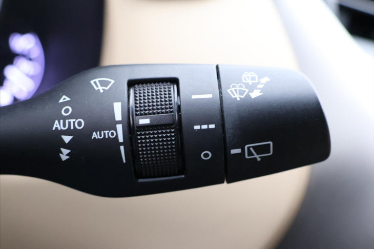 Lexus NX 300h 2,5 145kW 4WD Premium AUT