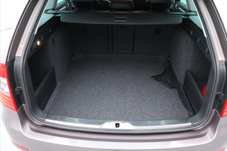 Škoda Superb 2,0 TDI 103kW DSG Elegance