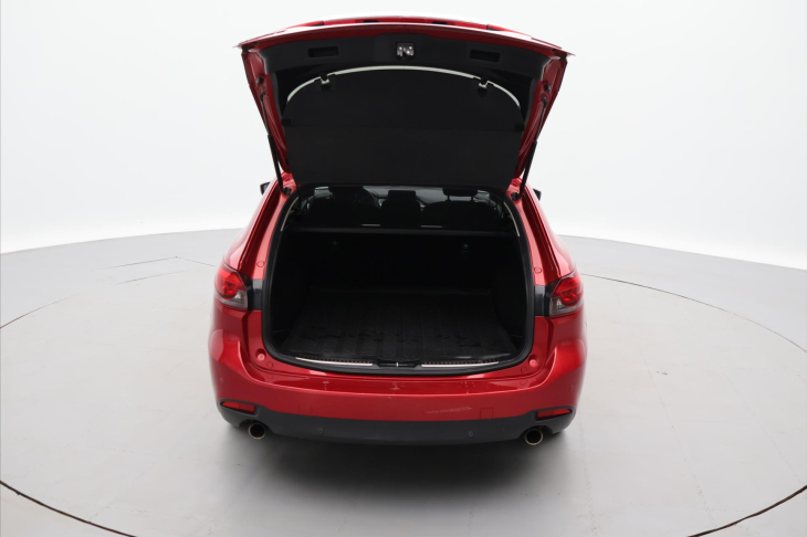 Mazda 6 2,0 121kW Center-Line