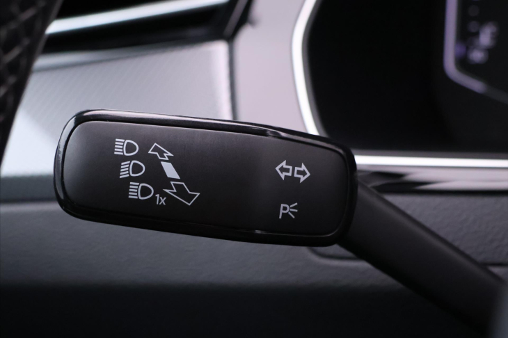 Volkswagen Arteon 2,0 TSI 200kW R-Line 4M CZ DPH