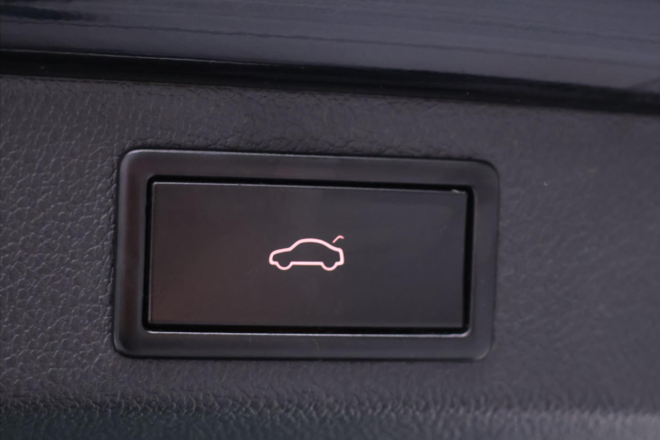 Škoda Superb 2,0 TDI 140kW DSG 4x4 L&K DPH