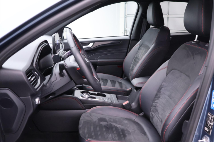 Ford Kuga 2,5 DT 112kW Hybrid CZ LED 4X4