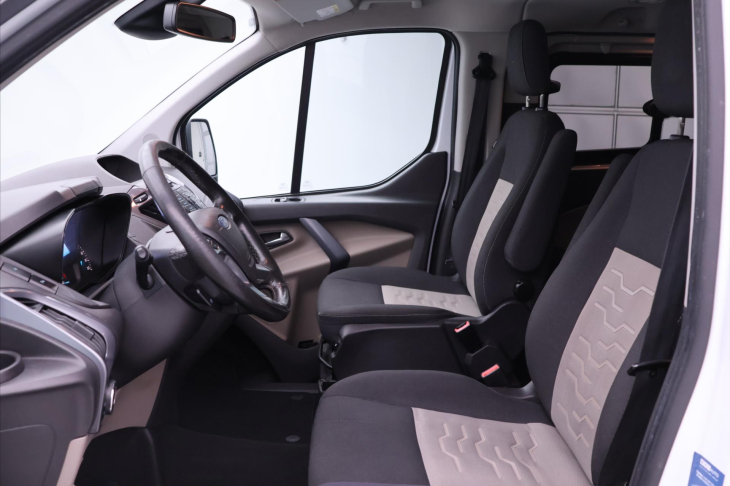 Ford Tourneo Custom 2,0 TDCI 125KW 8-Míst Long DPH