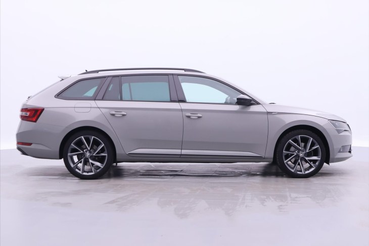 Škoda Superb 2,0 TDI 140 kW Sportline DSG