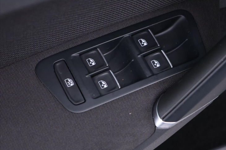 Volkswagen Golf 2,0 TSI GTI Performance DSG