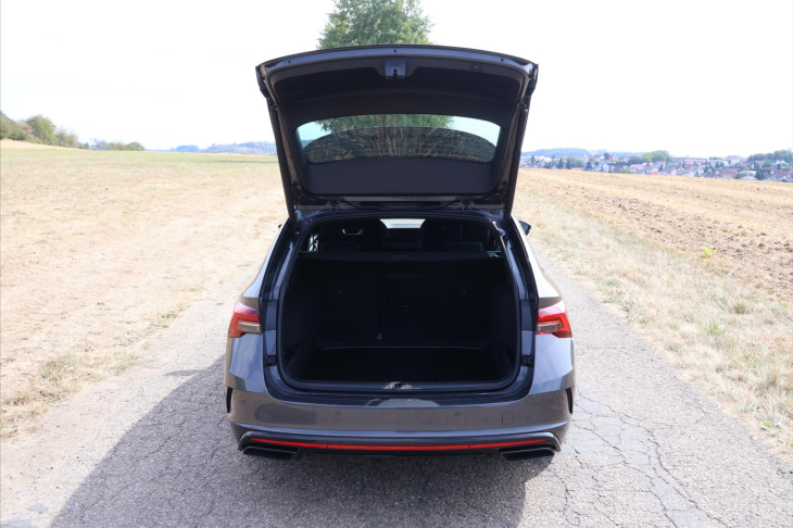 Škoda Octavia 2,0 TSI DSG RS DPH 1.maj CZ