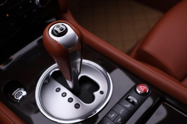 Bentley Continental GT 6,0 i W12 412kW Serviska DPH