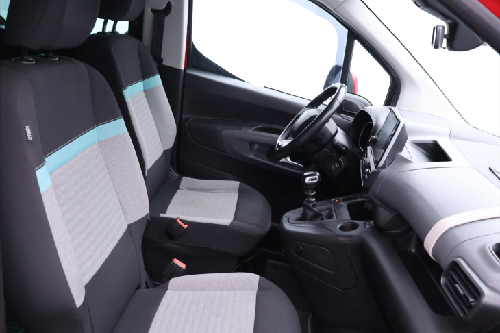 Citroën Berlingo 1,2 PT 81kW Feel CZ Serv. kniha