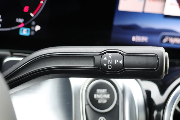 Mercedes-Benz GLB 2,0 200d 4MATIC AMG Premium