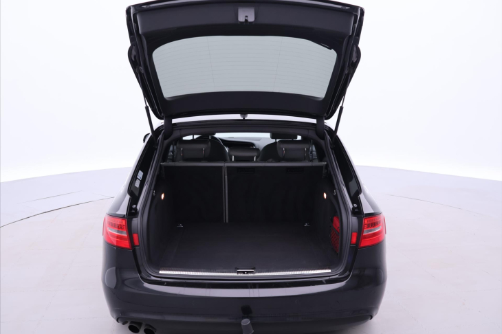 Audi A4 2,0 TDI 100kW Tažné Tempomat