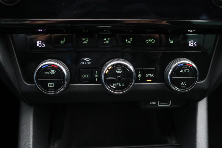 Škoda Octavia 1,6 TDI 85kW DSG Style LED CZ