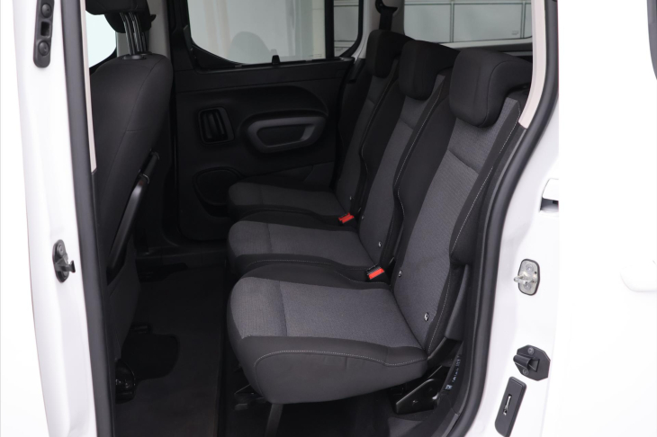 Toyota ProAce City Verso 1,2 T 96kW Aut 7-Míst CZ DPH L2