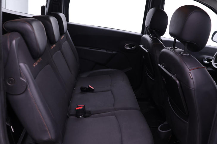 Dacia Lodgy 1,6 SCe 75kW CZ Stepway 7-Míst