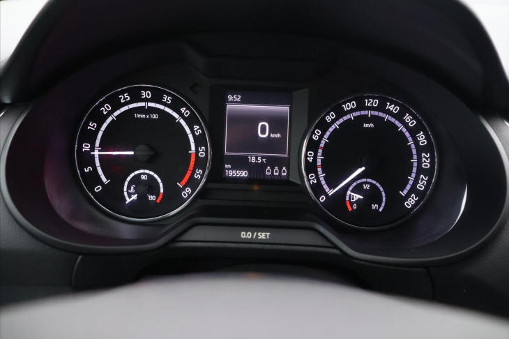 Škoda Octavia 2,0 TDI 135kW Challenge CZ
