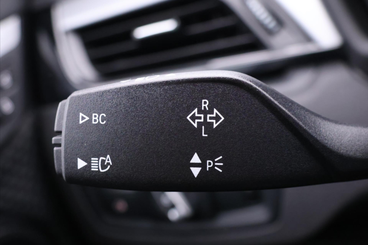 BMW X1 2,0 20i 131kW Aut. xDrive CZ