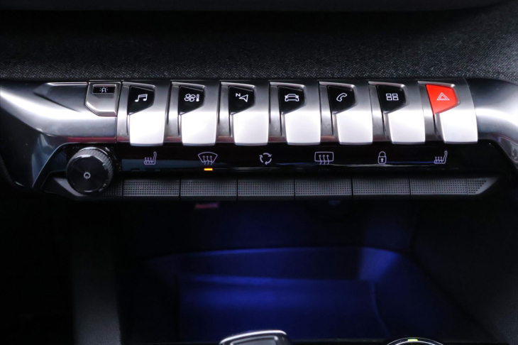 Peugeot 3008 1,2 e-THP 96kW Aut. GT Line