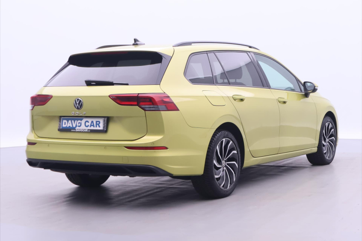 Volkswagen Golf Variant 1,5 TSI 110kW CZ LED 1.Maj