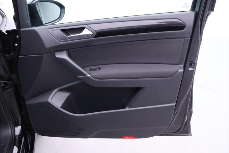 Volkswagen Touran 2,0 TDI 110kW Sound LED DPH