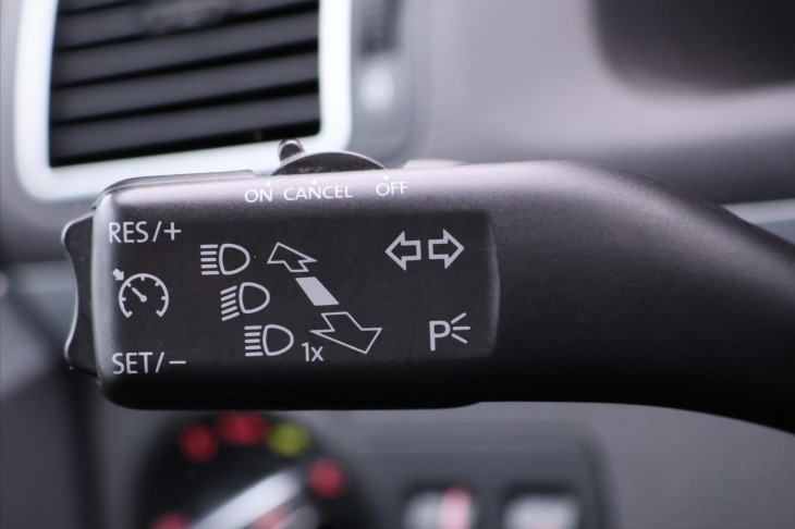 Volkswagen Touran 1,4 TSI 103kW Style Xenon 1Maj