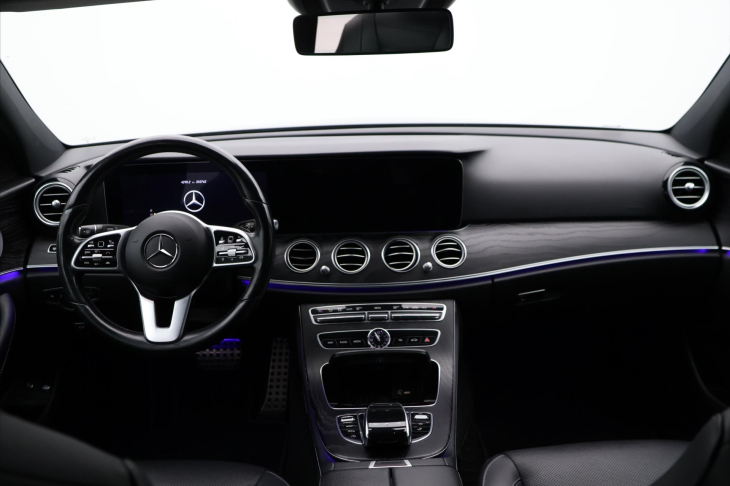 Mercedes-Benz Třídy E 3,0 450 270 kW 4Matic AMG CZ