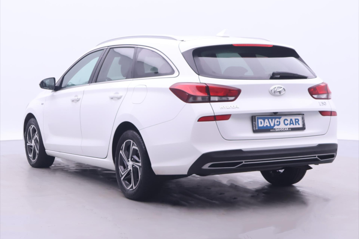 Hyundai i30 1,5 T-GDI 118kW Family Smart