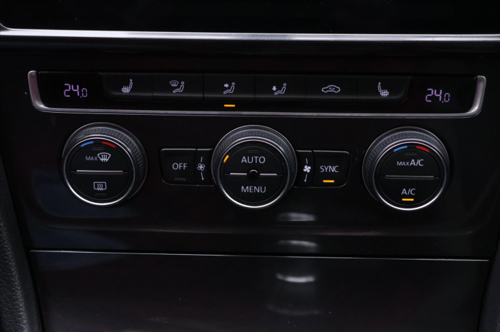 Volkswagen Golf 1,0 TSI 81kW CZ Comfort LED