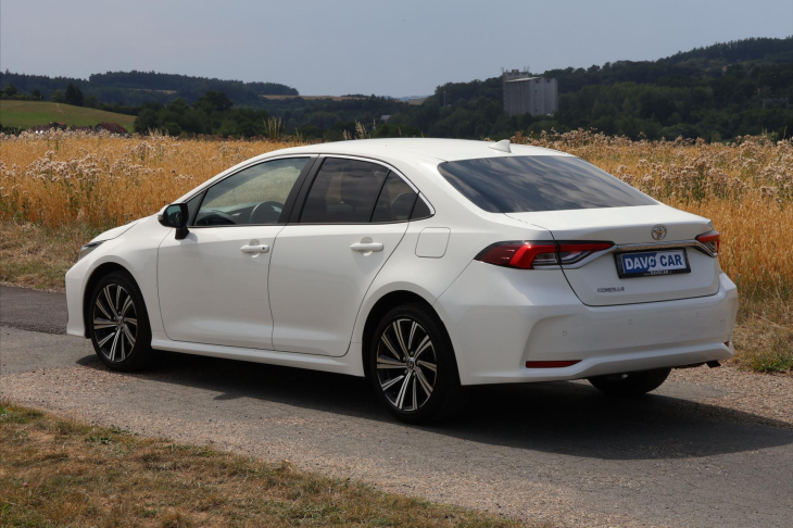 Toyota Corolla 1,5 VTi Aut. Comfort DPH CZ